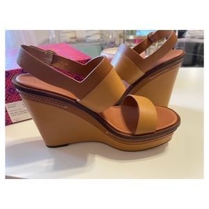 Tory Burch Elba Camello Wedges